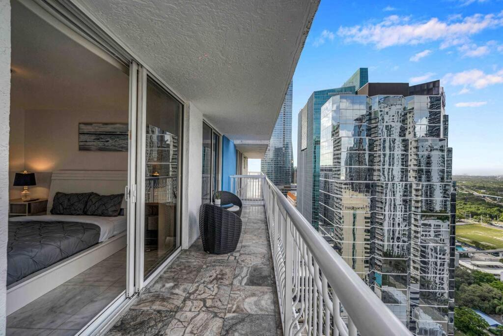 Iconic High Floor 3 Bedrooms In The Heart Of Маямі Екстер'єр фото