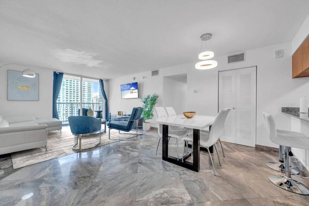 Iconic High Floor 3 Bedrooms In The Heart Of Маямі Екстер'єр фото