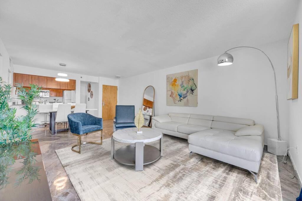 Iconic High Floor 3 Bedrooms In The Heart Of Маямі Екстер'єр фото