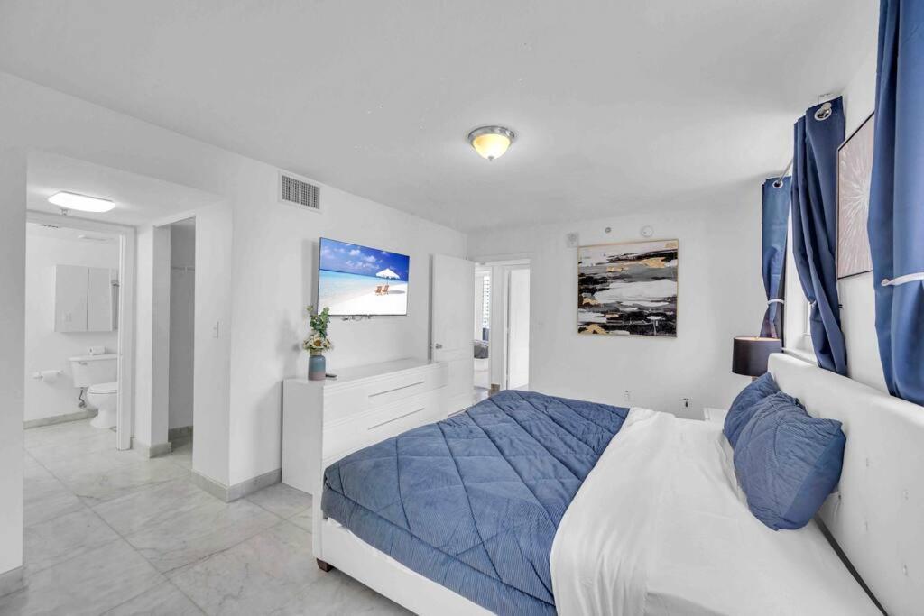 Iconic High Floor 3 Bedrooms In The Heart Of Маямі Екстер'єр фото