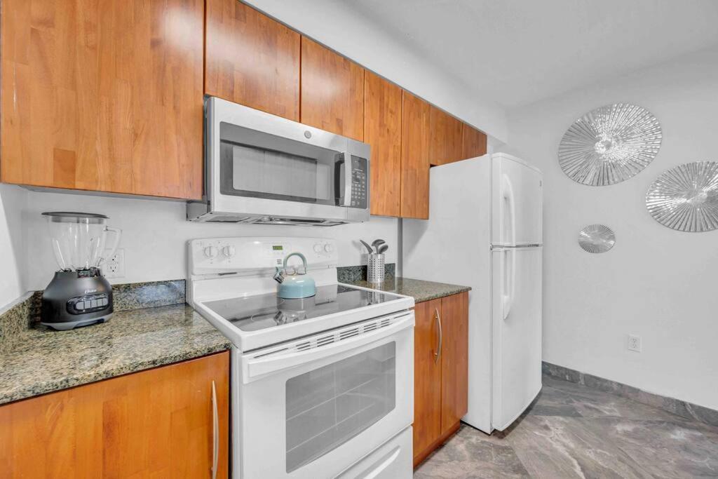 Iconic High Floor 3 Bedrooms In The Heart Of Маямі Екстер'єр фото
